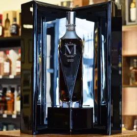 Macallan M Decanter Whisky (0.7L 45%)