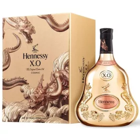   Hennessy XO (arany) by Yang Yongliang Sárkány Edition. (40% 0,7L)