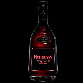 Hennessy VSOP Luminous Cognac (0,7L 40%)